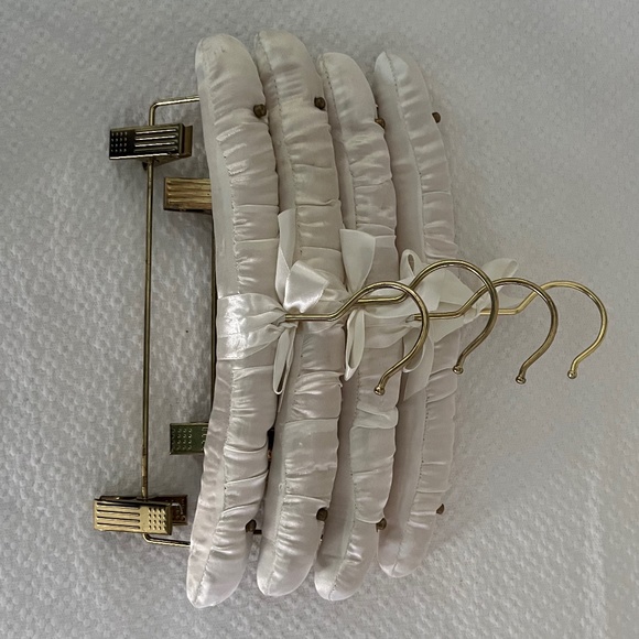 Unbranded Other - fancy childrens' clothes hangers with gold clips for pants or skirts (4j